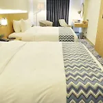 Lk Simpang Lima Hotel