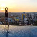 Lk Simpang Lima Hotel